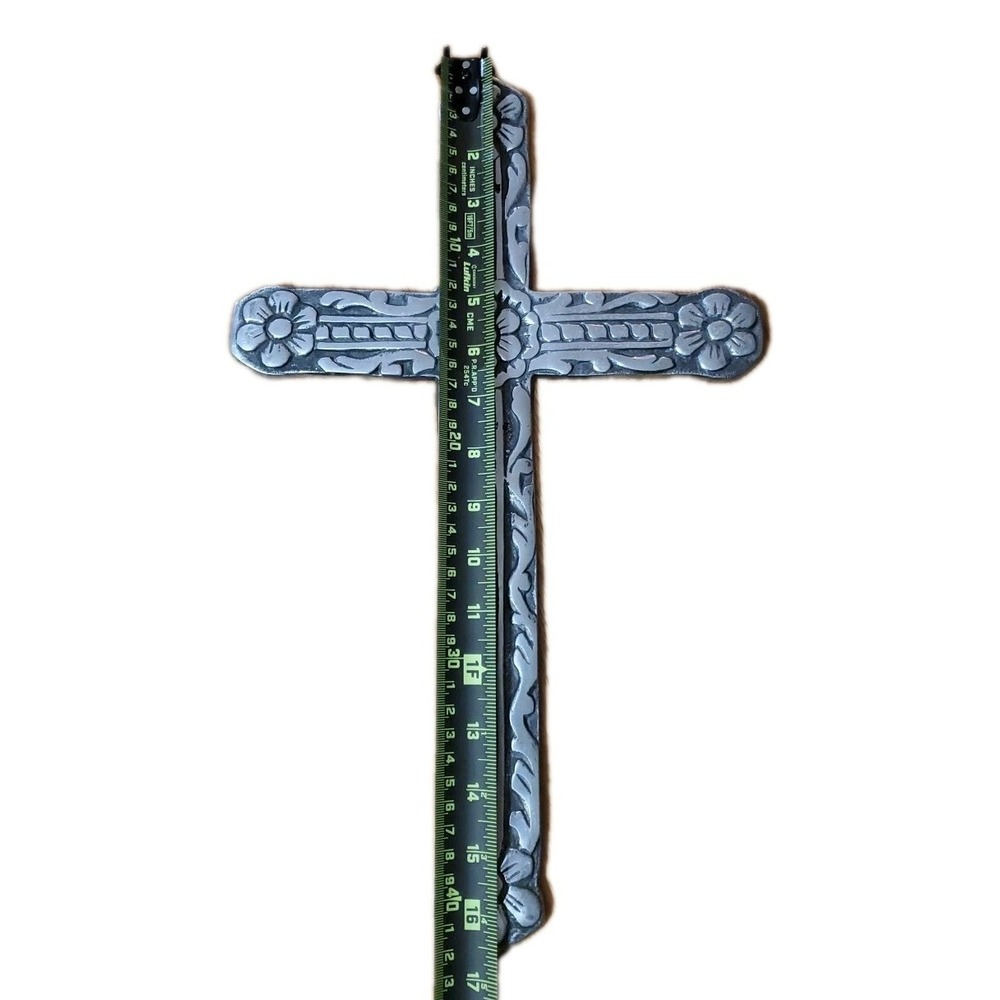 Vintage Cast Aluminum Cross Cruxifix Wall Hanging Religious Decor Floral 16.5 in - Picture 4 of 6